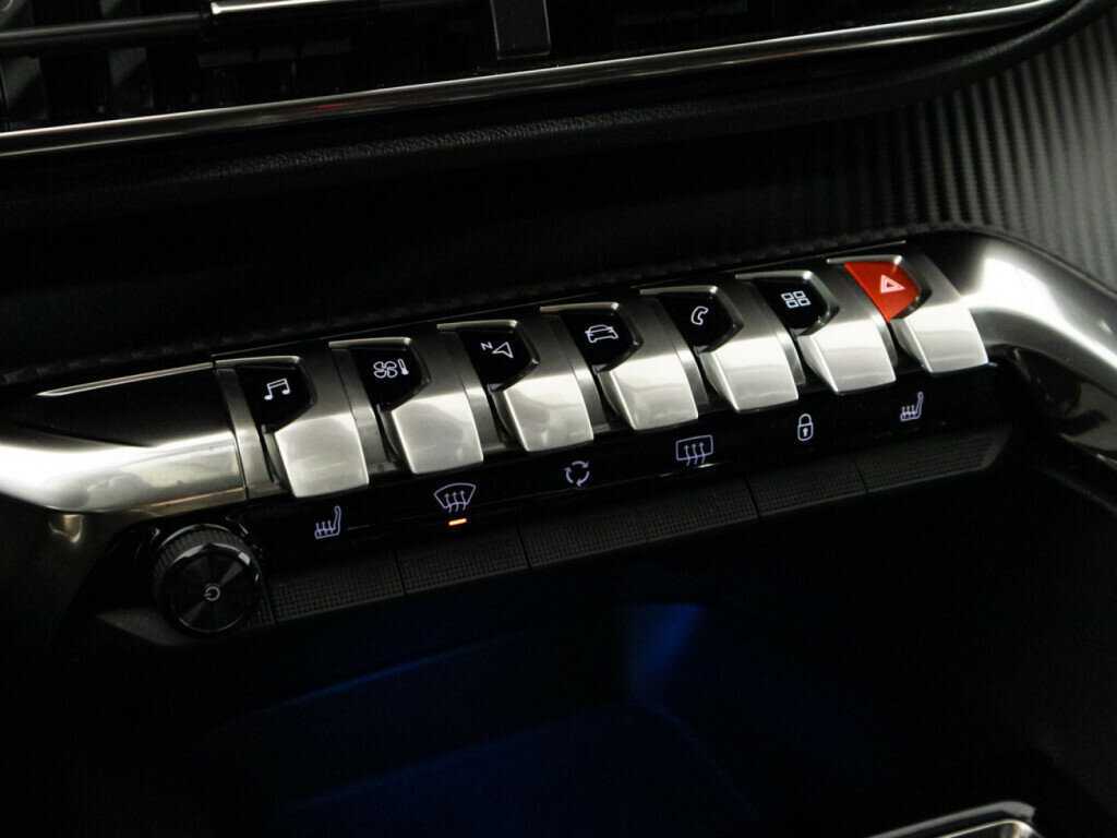 Peugeot 3008, 2021 Фото №17