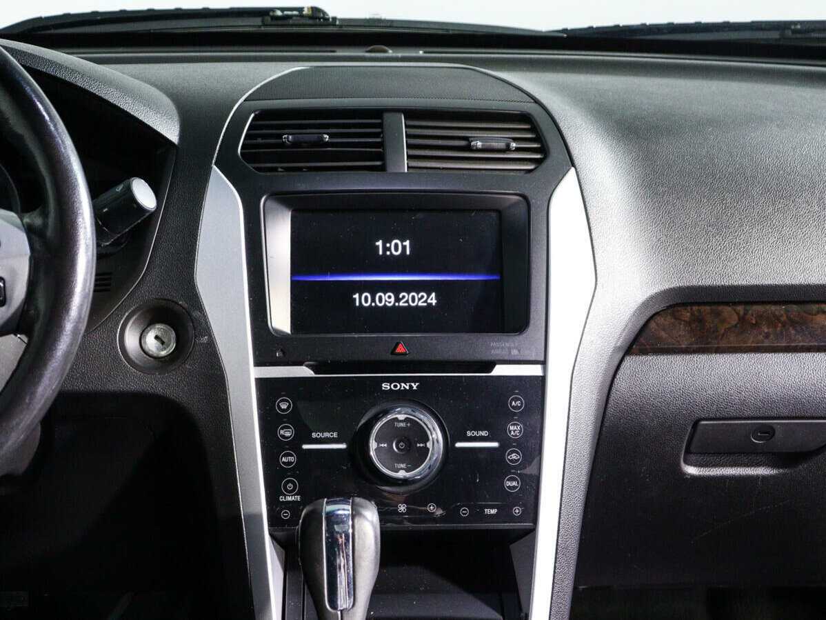 Ford Explorer, 2013 Фото №10