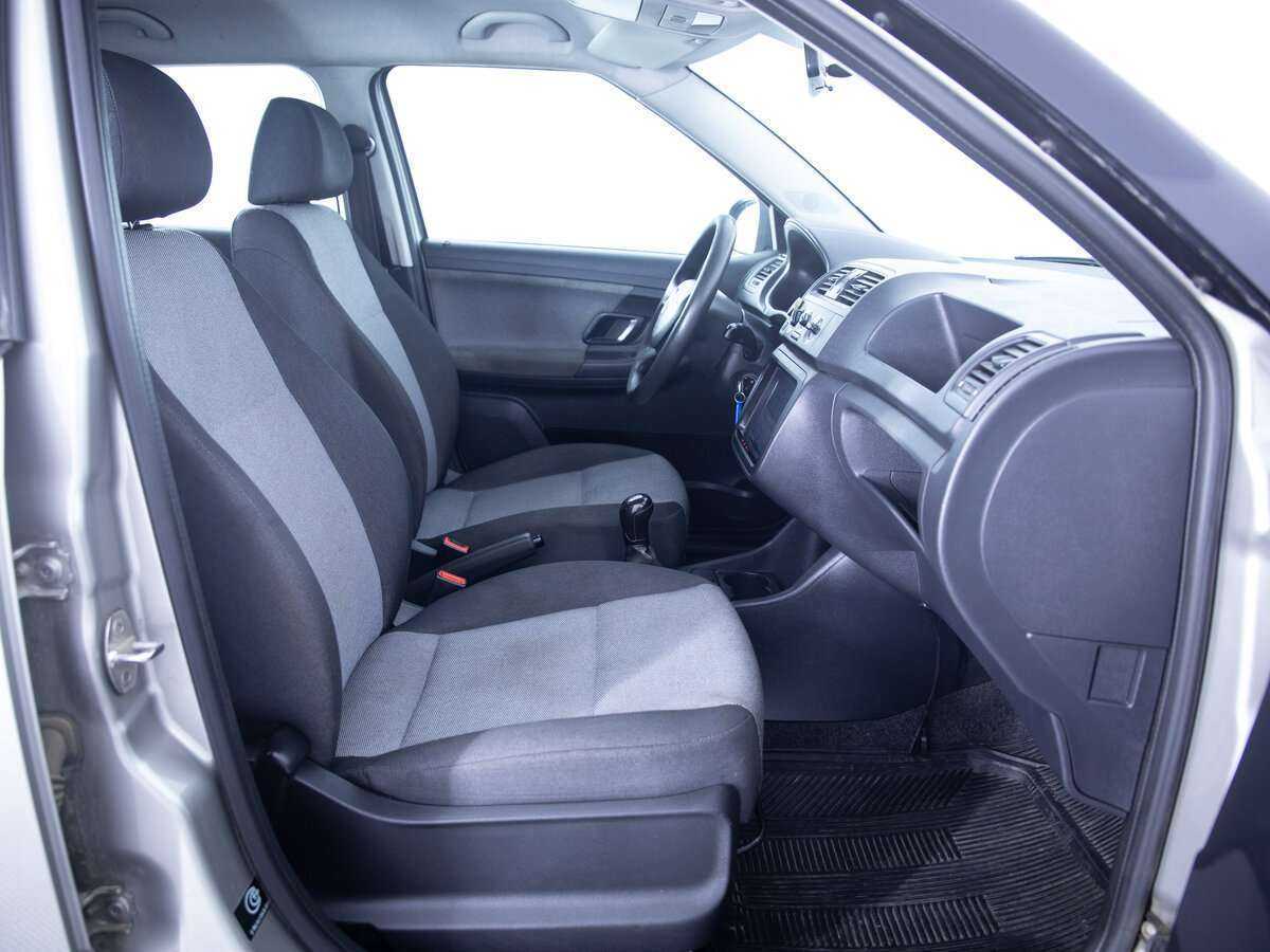 Skoda Fabia, 2013 Фото №10