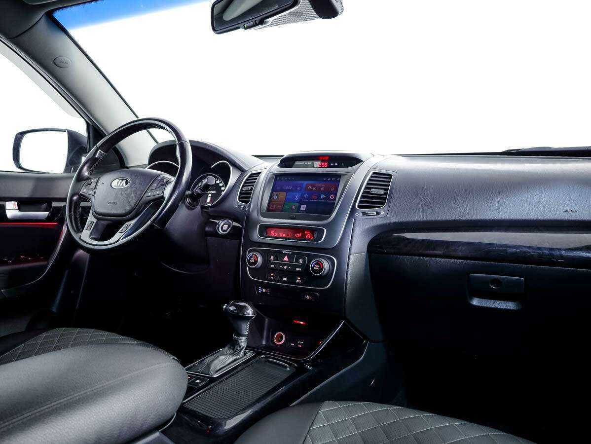 Kia Sorento, 2018 Фото №8
