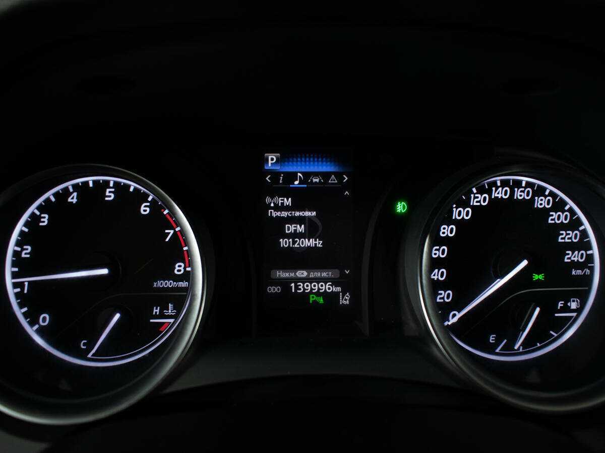 Toyota Camry, 2018 Фото №11