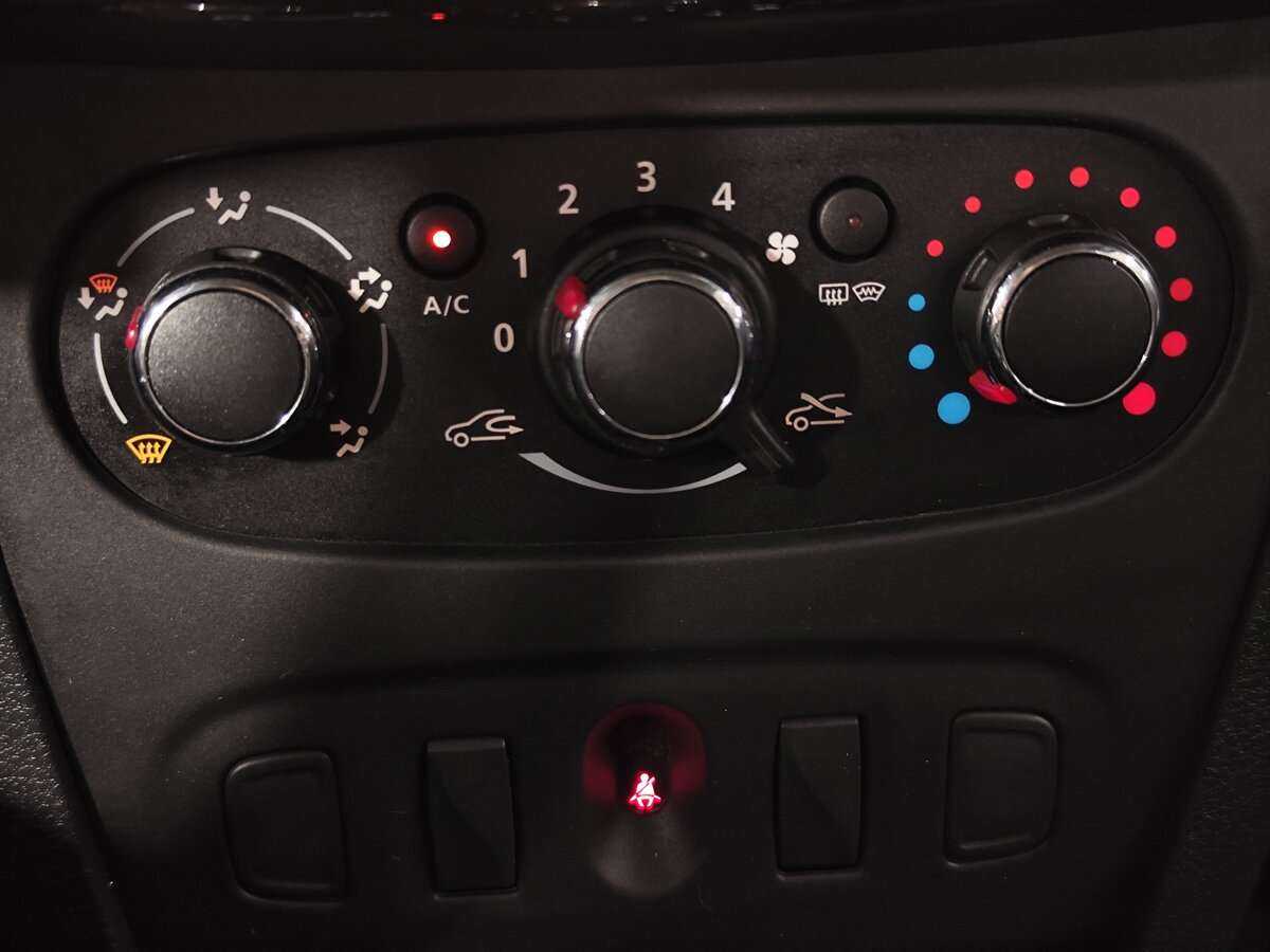 Renault Logan, 2019 Фото №14