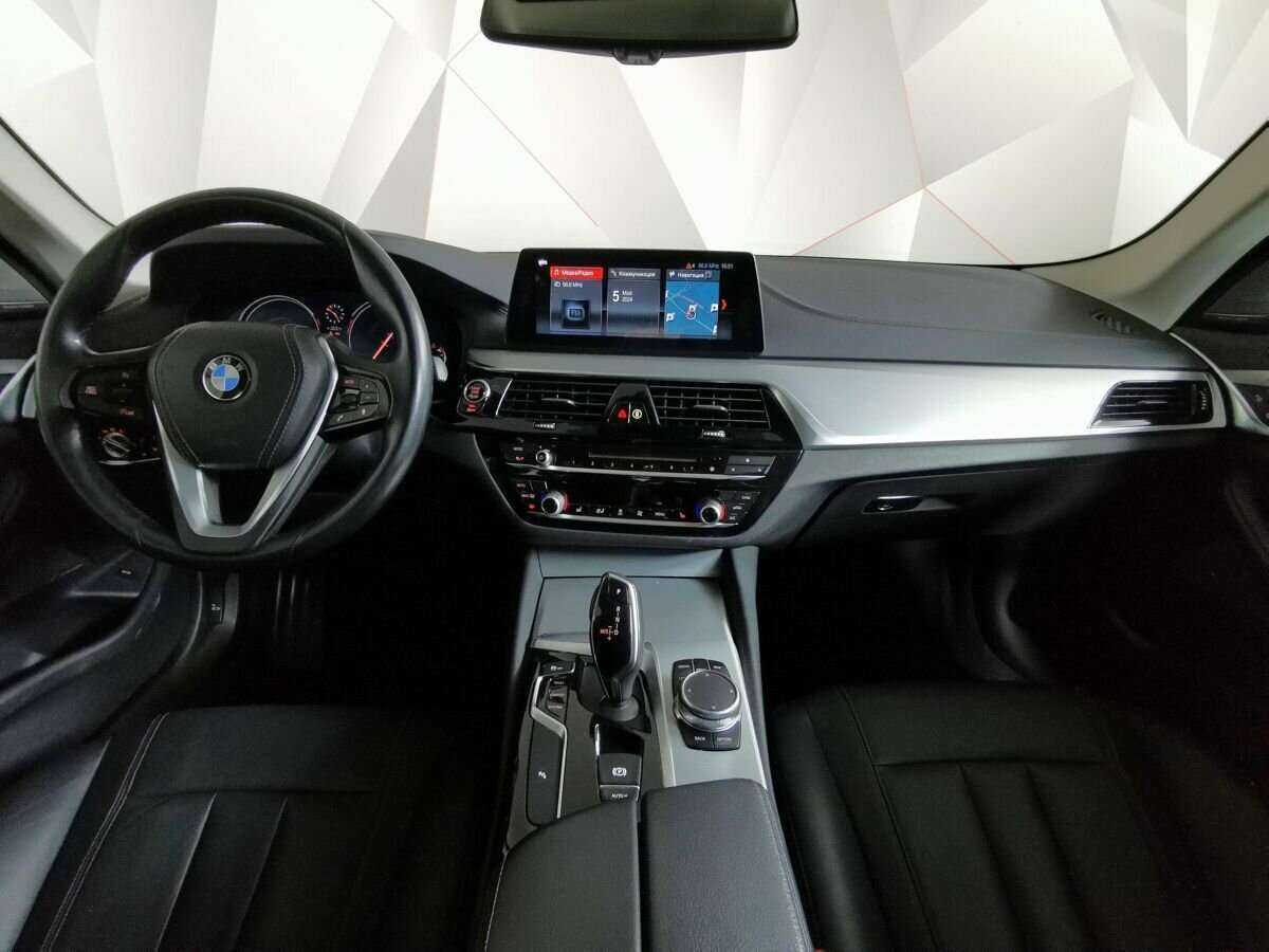 BMW 5 серии 520d xDrive, 2018 Фото №10