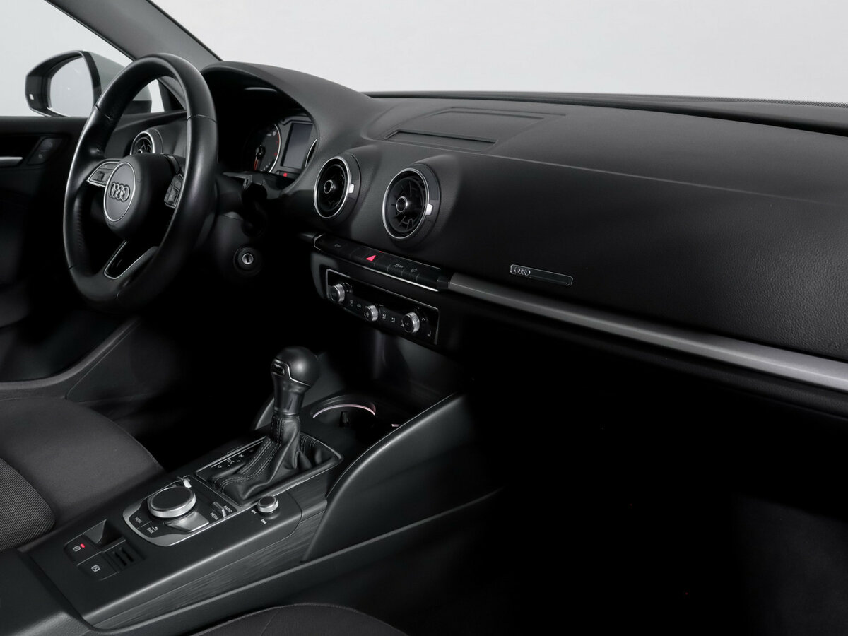 Audi A3 III (8V) Рестайлинг, 2019 Фото №7