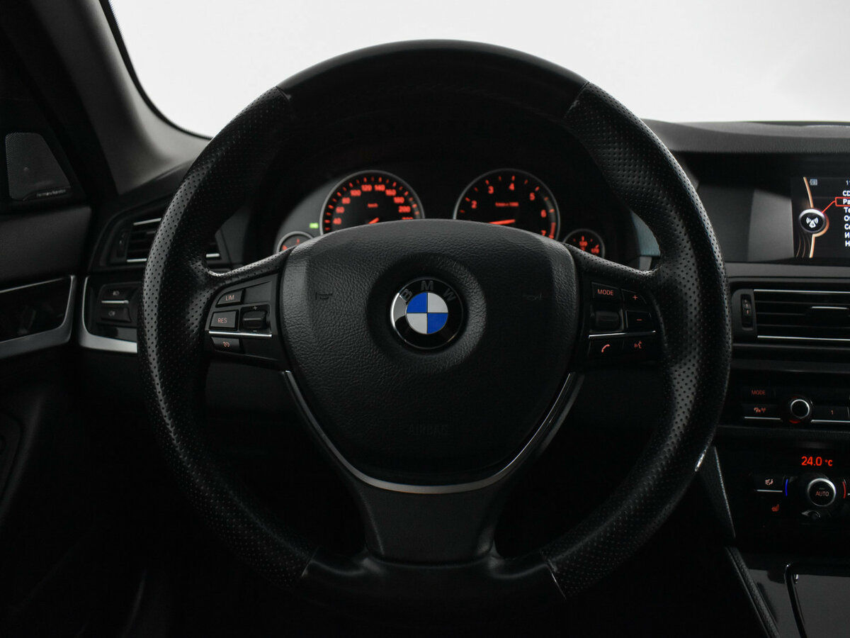 BMW 5 серии 520i VI (F10/F11/F07), 2013 Фото №16