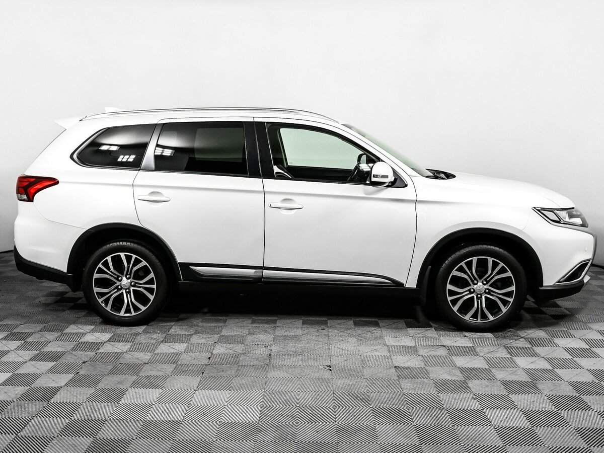 Mitsubishi Outlander, 2017 Фото №4