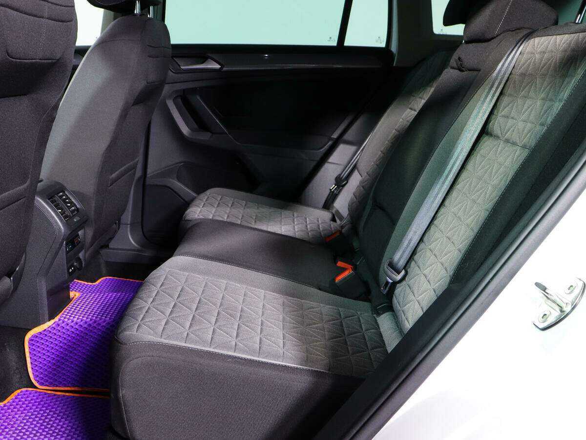 Volkswagen Tiguan, 2020 Фото №10