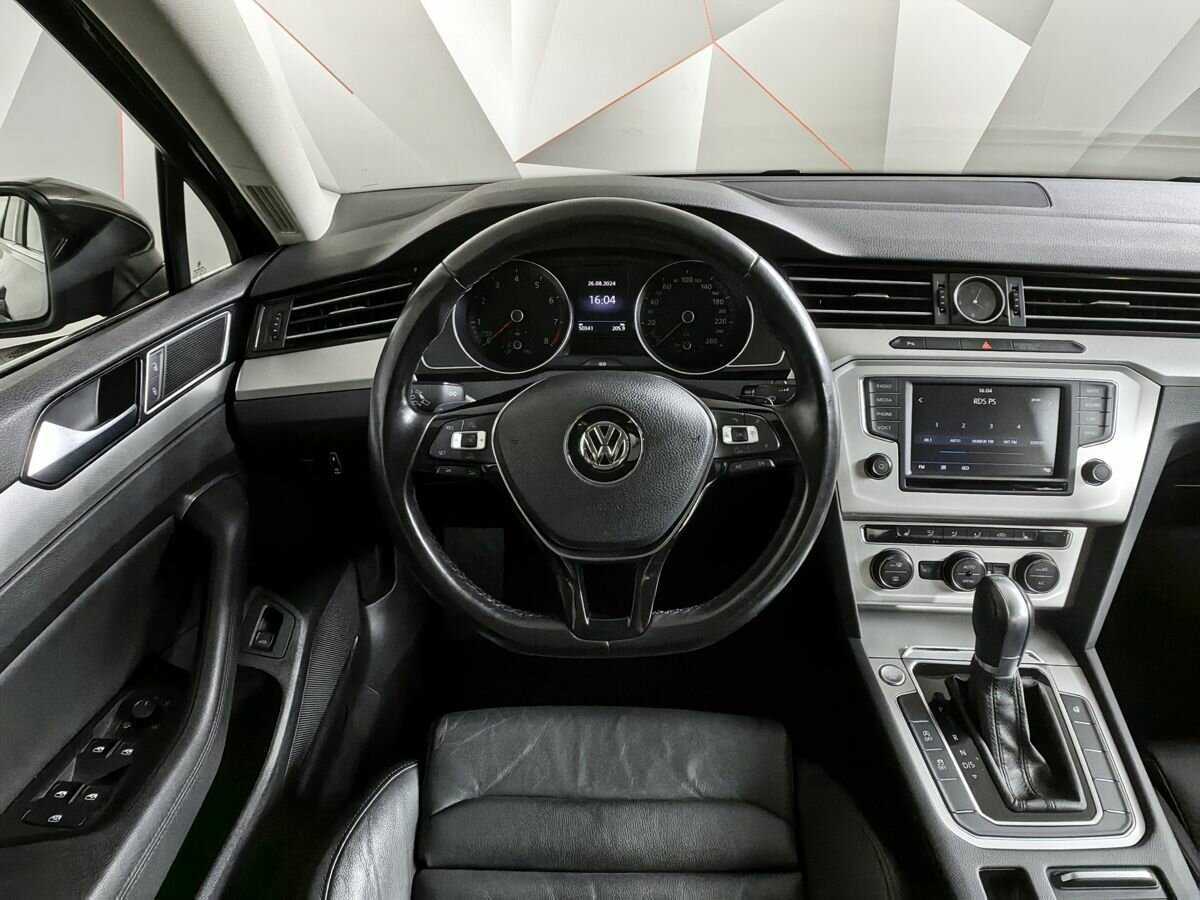 Volkswagen Passat, 2017 Фото №15