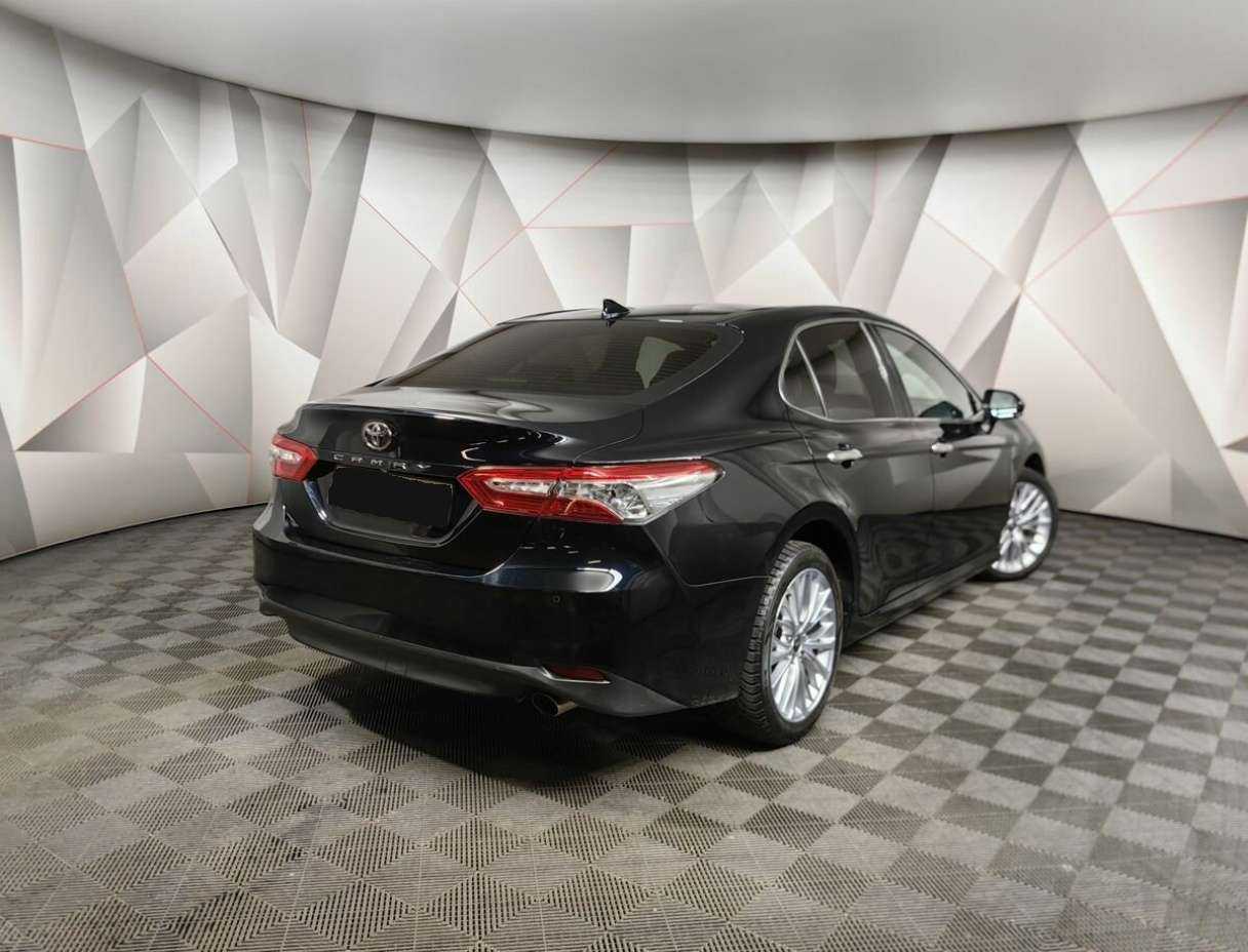 Toyota Camry, 2020 Фото №2