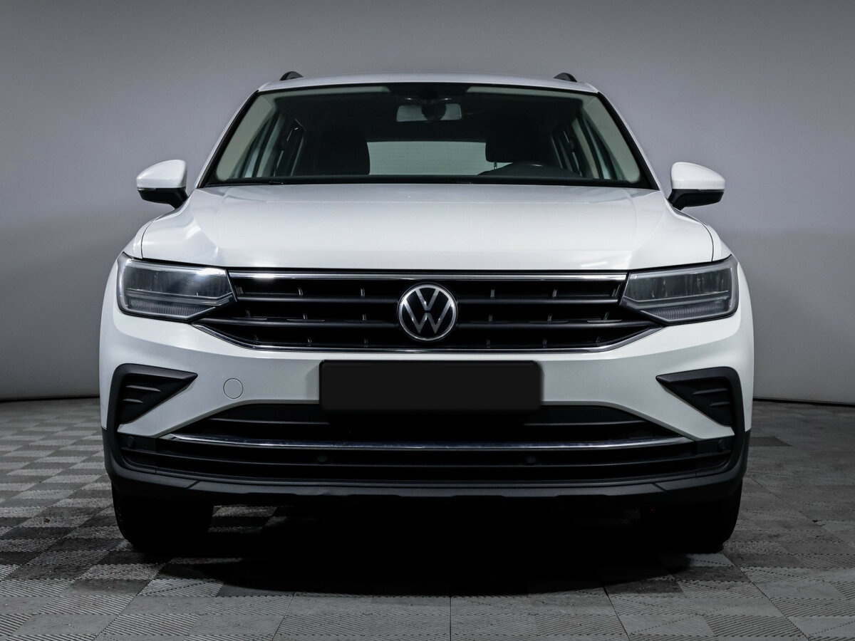 Volkswagen Tiguan II Рестайлинг, 2020 Фото №2