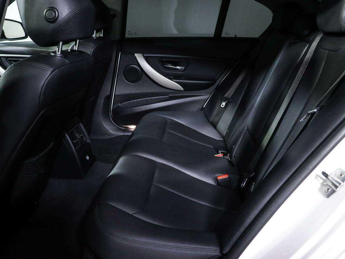 BMW 3 серии 320i, 2016 Фото №7