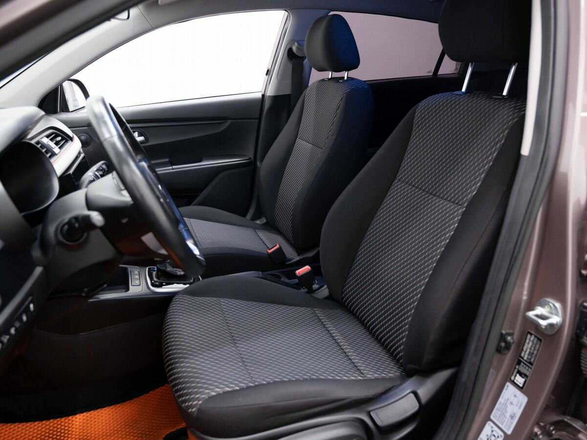 Kia Rio X-Line, 2019 Фото №8