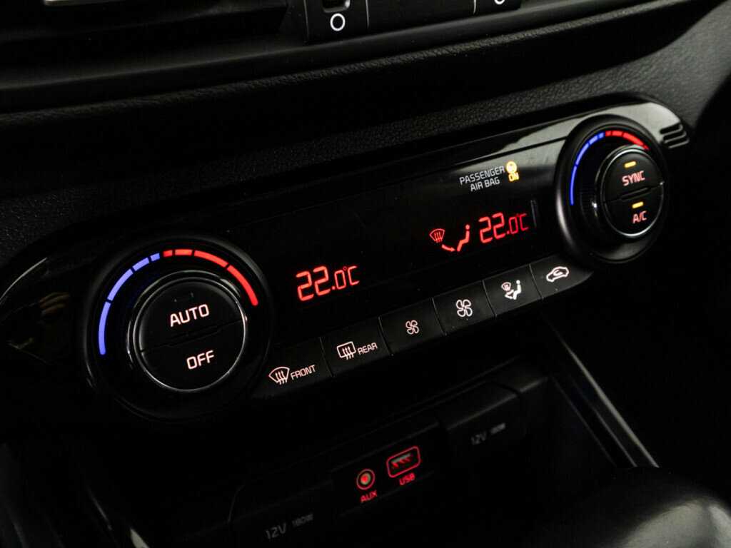 Kia Cerato, 2019 Фото №16