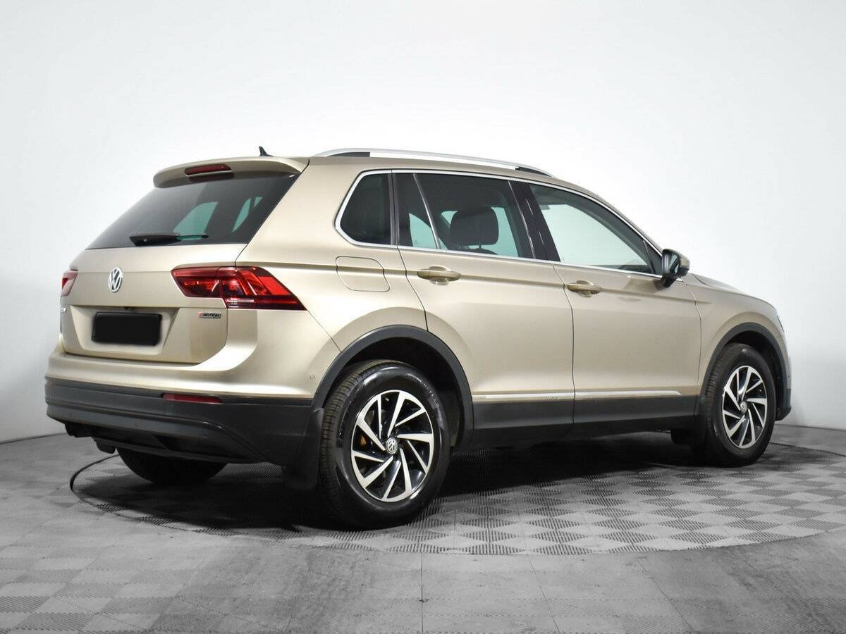 Volkswagen Tiguan, 2018 Фото №5
