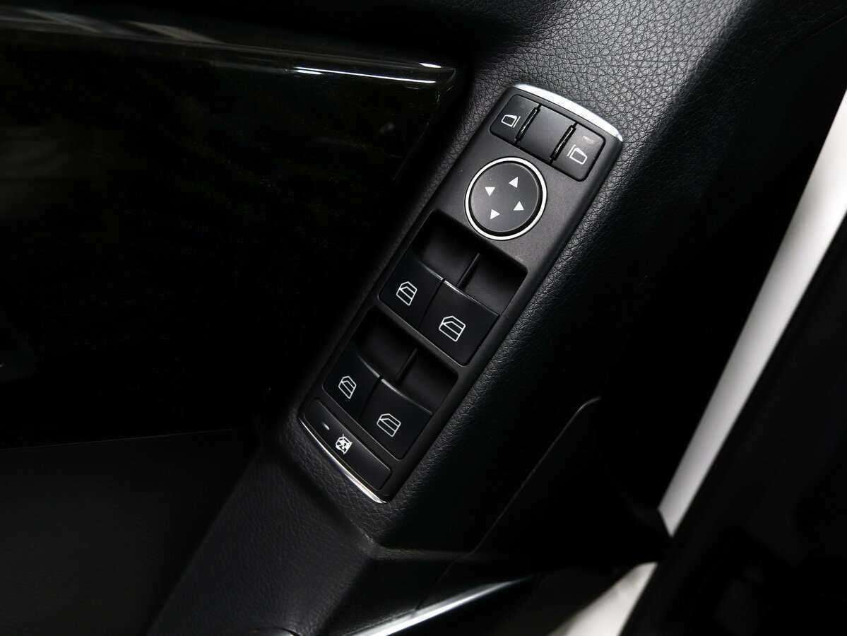 Mercedes-Benz GLK-Класс 300, 2012 Фото №9