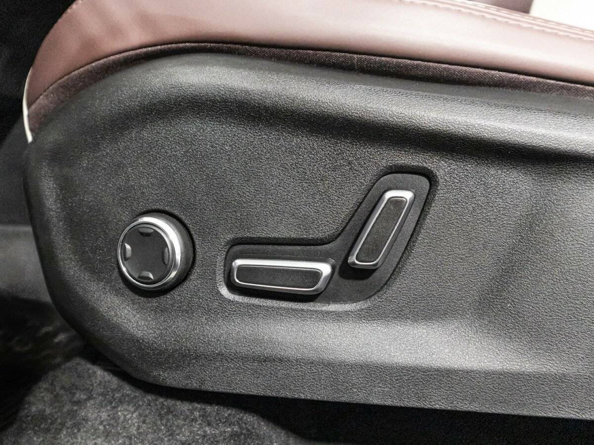 Geely Monjaro, 2023 Фото №18