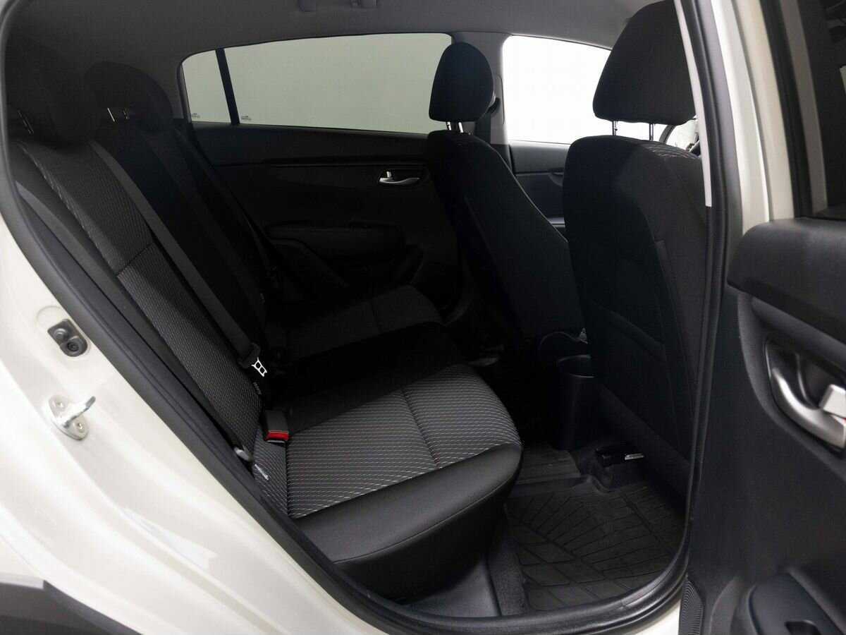 Kia Rio X-Line, 2020 Фото №12