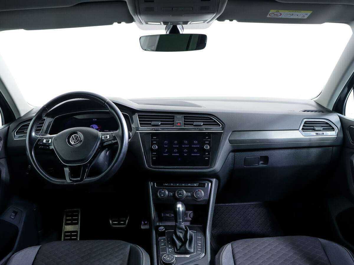 Volkswagen Tiguan, 2018 Фото №10