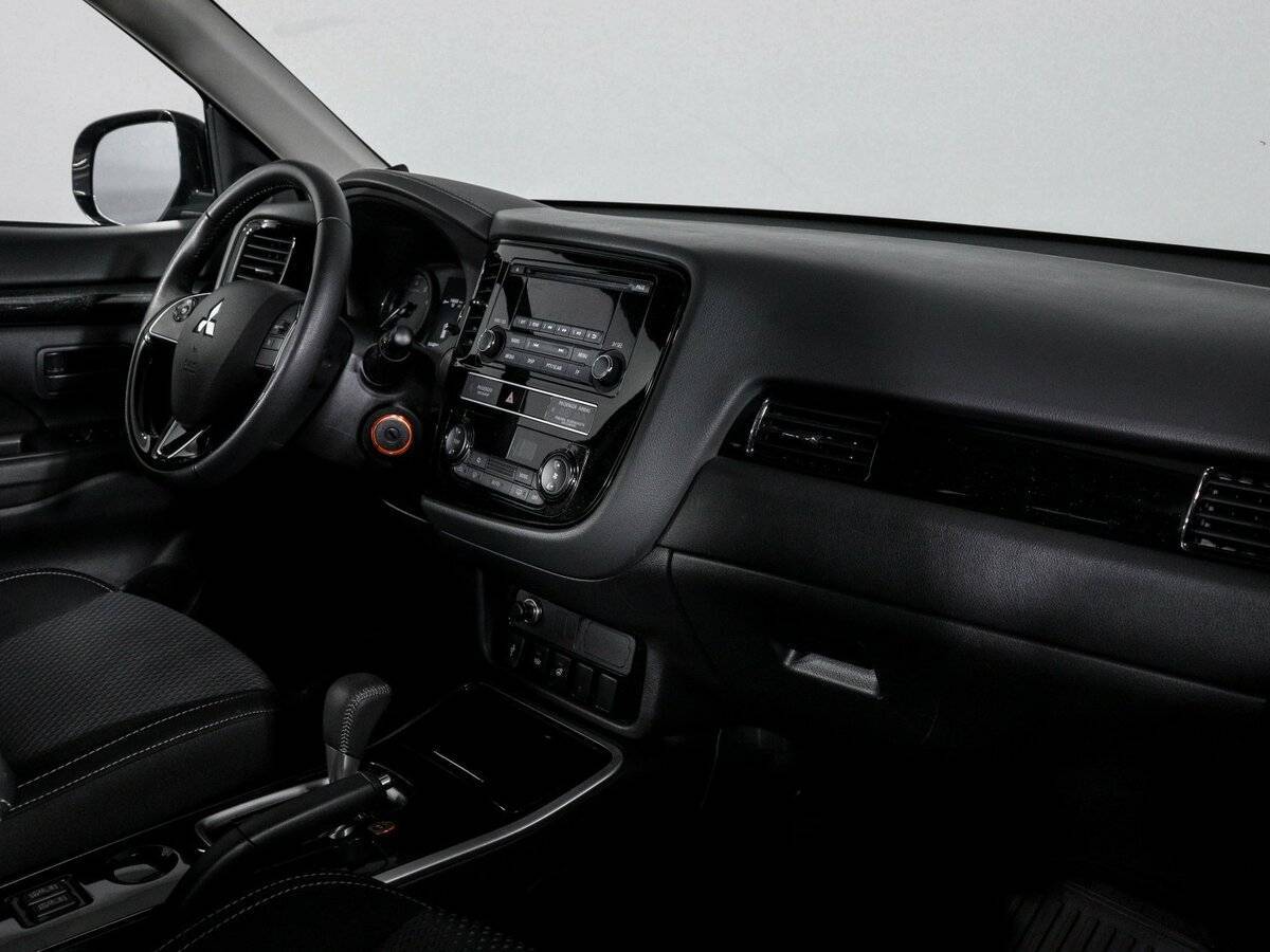 Mitsubishi Outlander, 2019 Фото №9