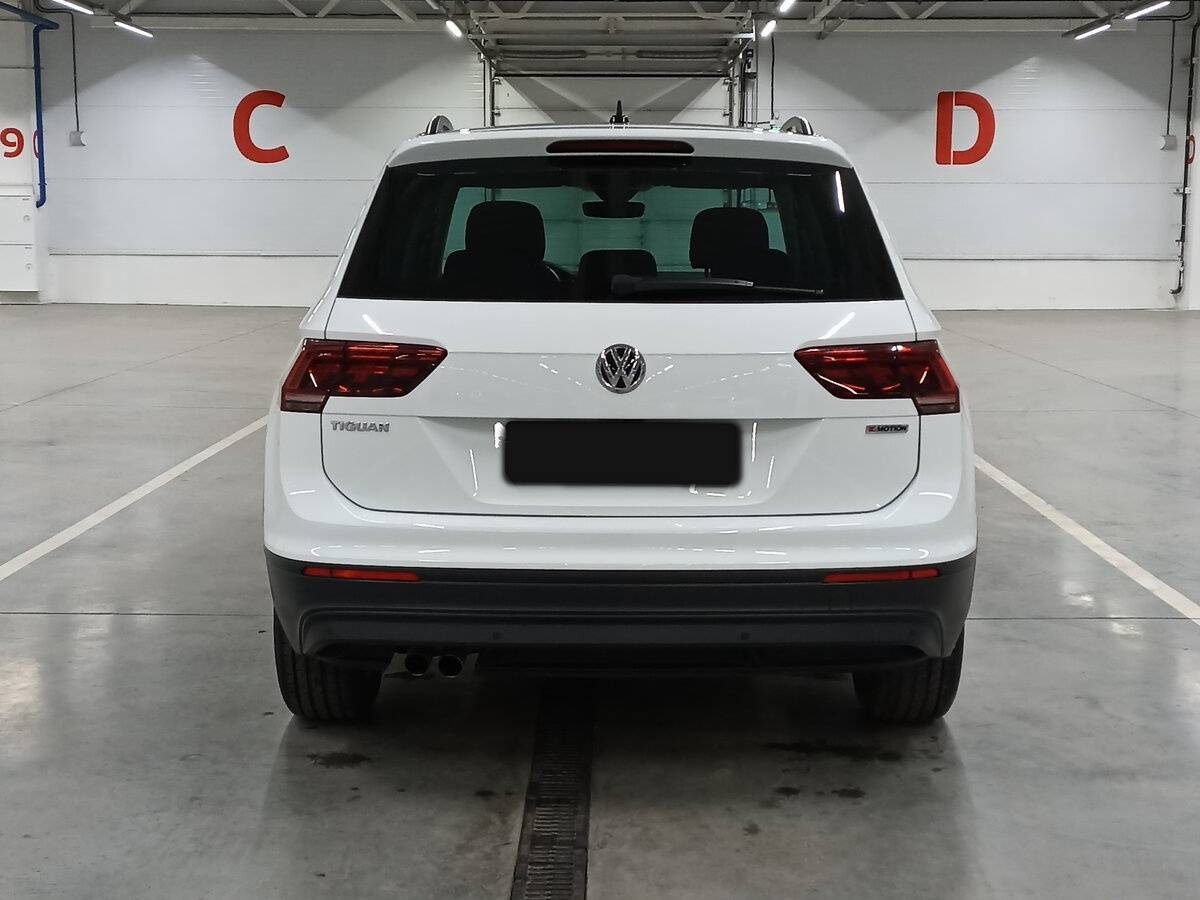 Volkswagen Tiguan, 2020 Фото №6