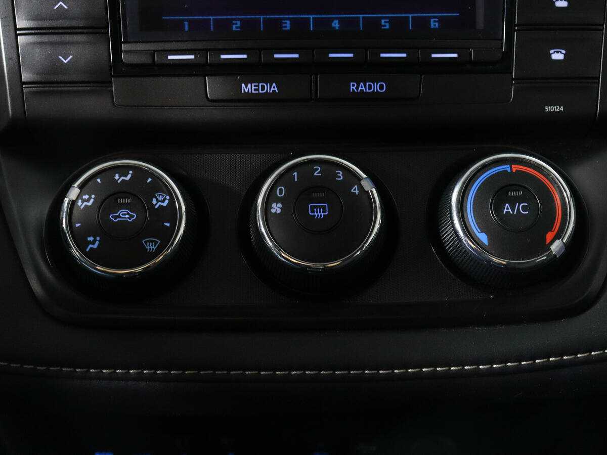 Toyota RAV4, 2016 Фото №15