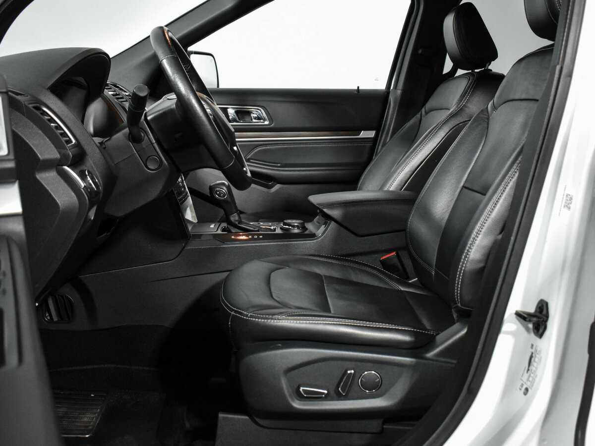 Ford Explorer, 2018 Фото №13