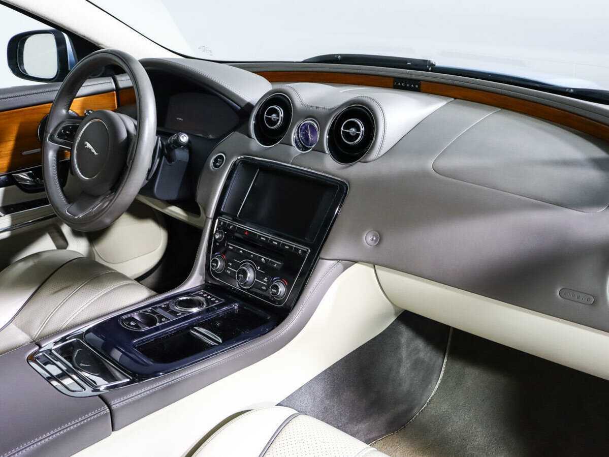 Jaguar XJ, 2012 Фото №7