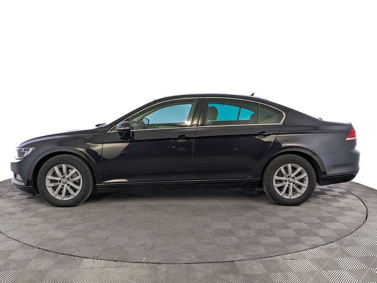 Volkswagen Passat, 2018 Фото №8