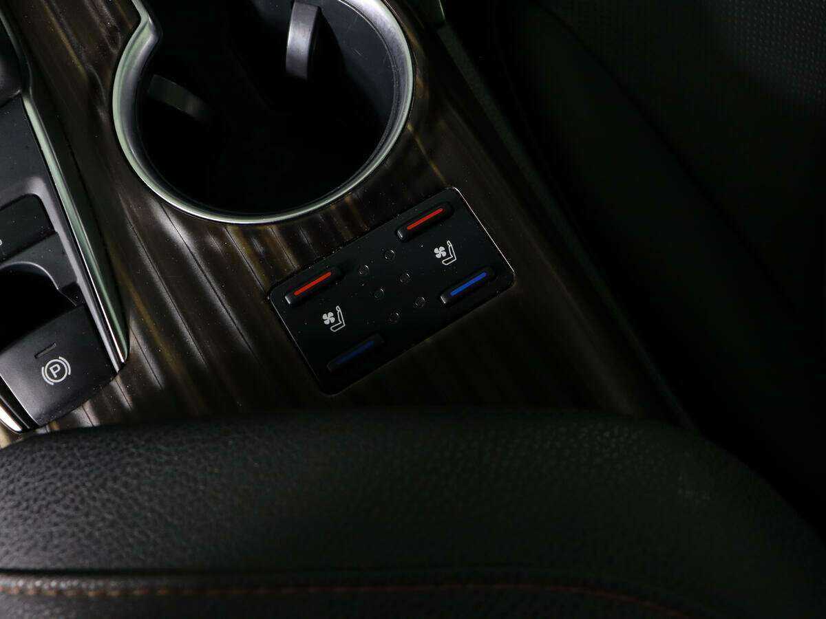 Toyota Camry, 2018 Фото №21