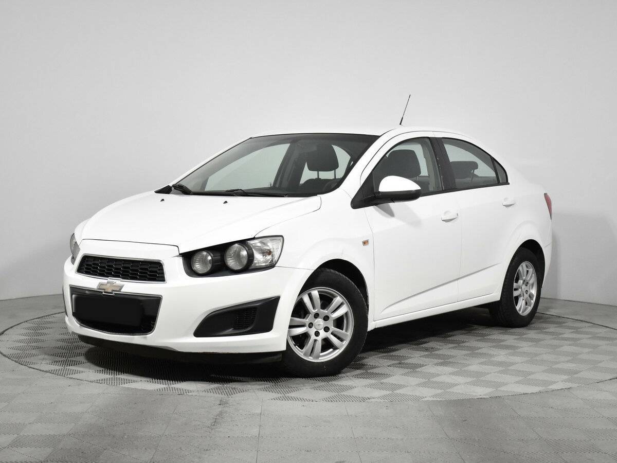 Chevrolet Aveo, 2013 Фото №1