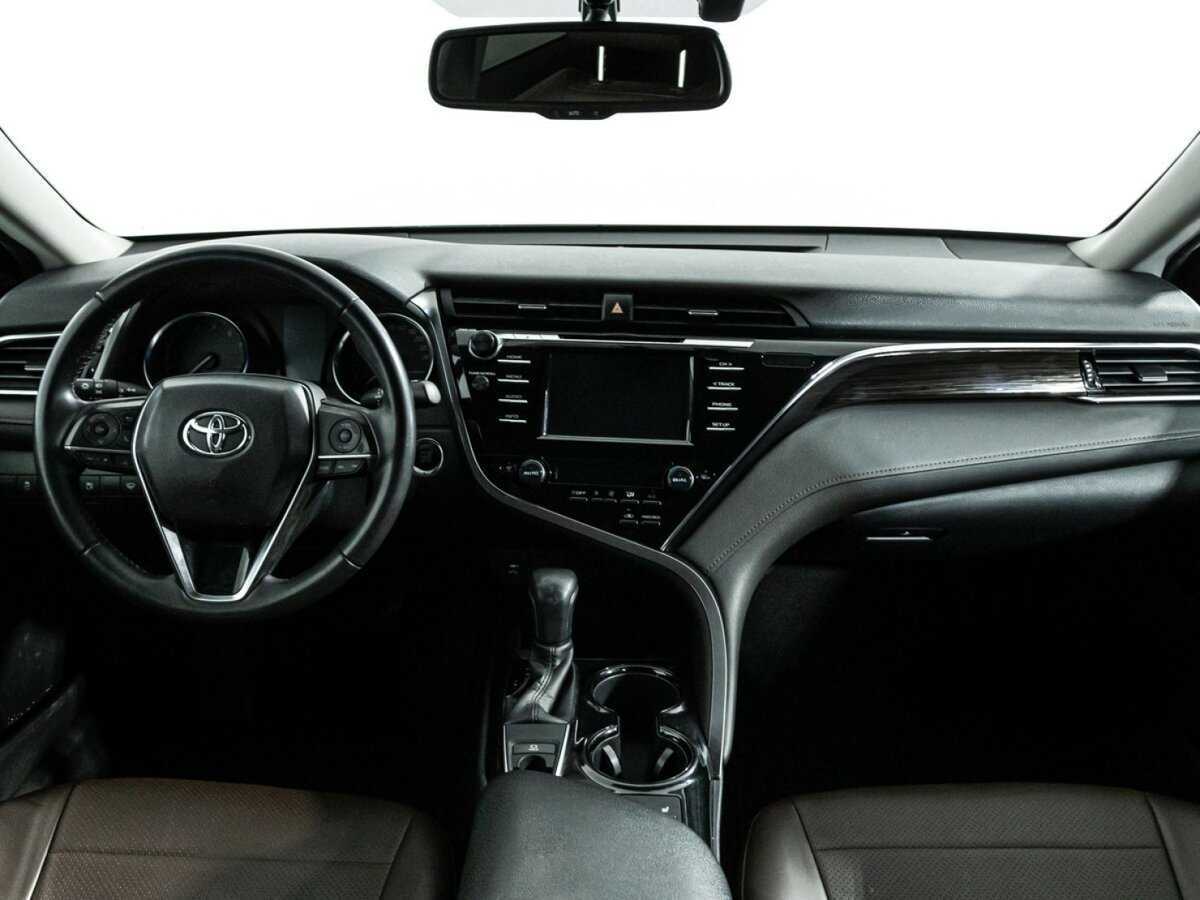 Toyota Camry, 2018 Фото №11