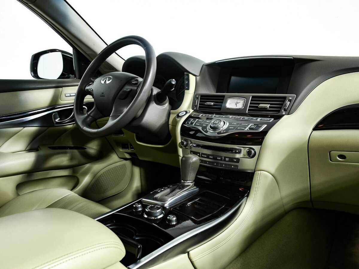 Infiniti Q70, 2016 Фото №7