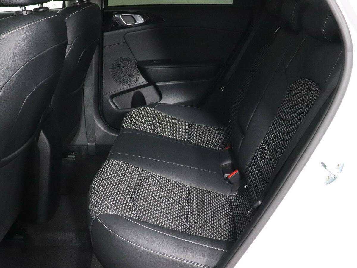 Kia Ceed, 2021 Фото №8