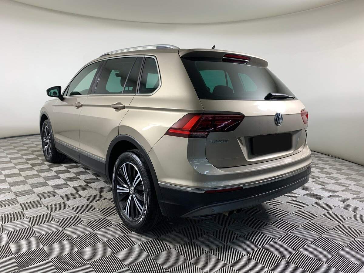 Volkswagen Tiguan, 2018 Фото №7