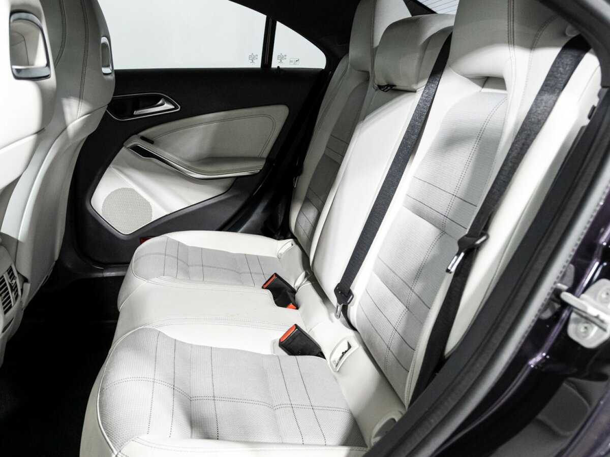 Mercedes-Benz CLA 200, 2014 Фото №9
