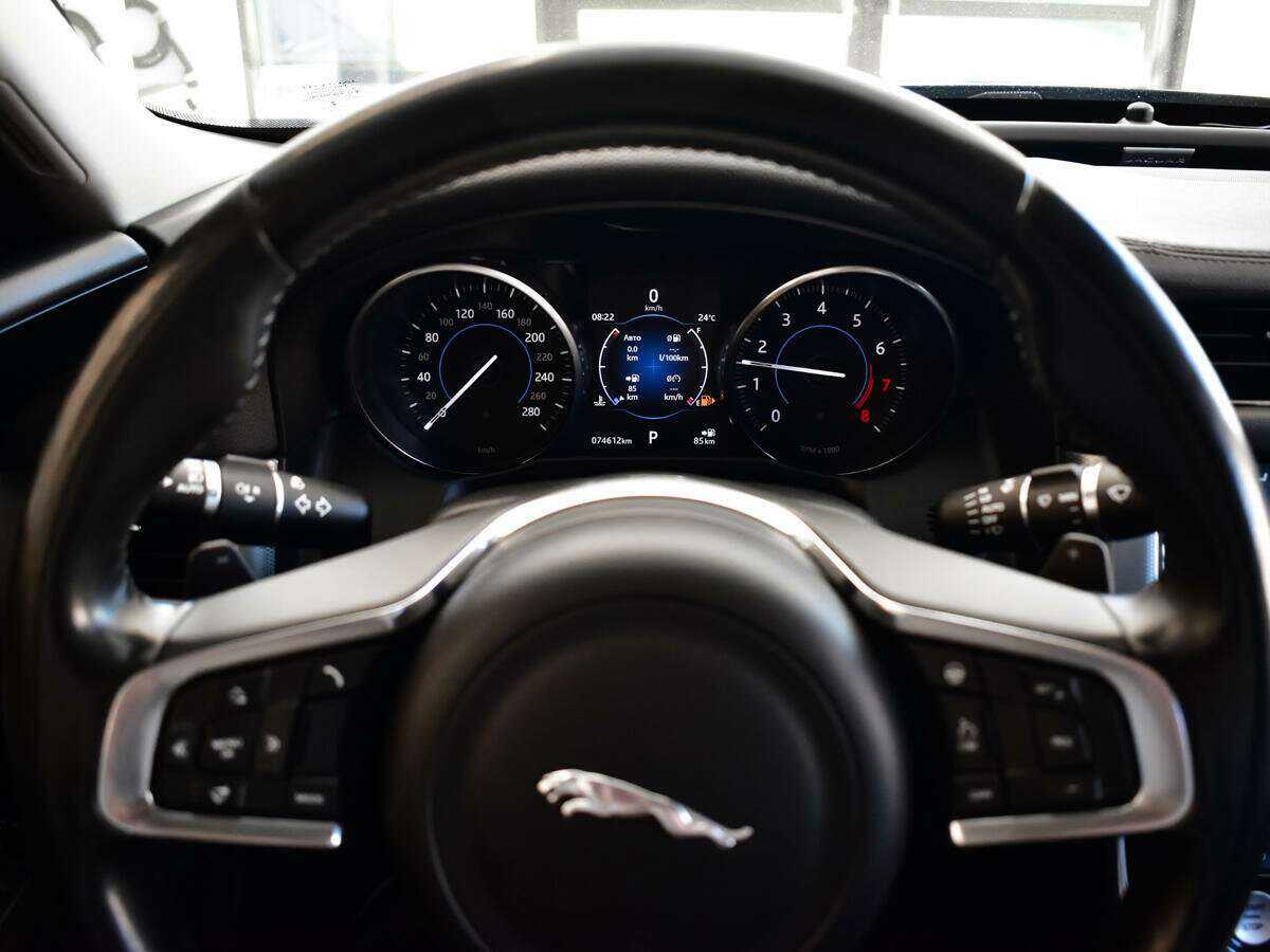 Jaguar XF, 2017 Фото №10