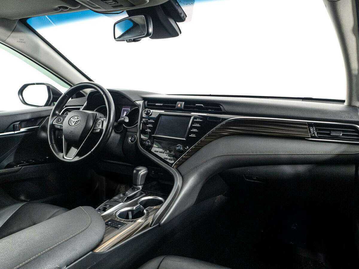 Toyota Camry, 2018 Фото №9