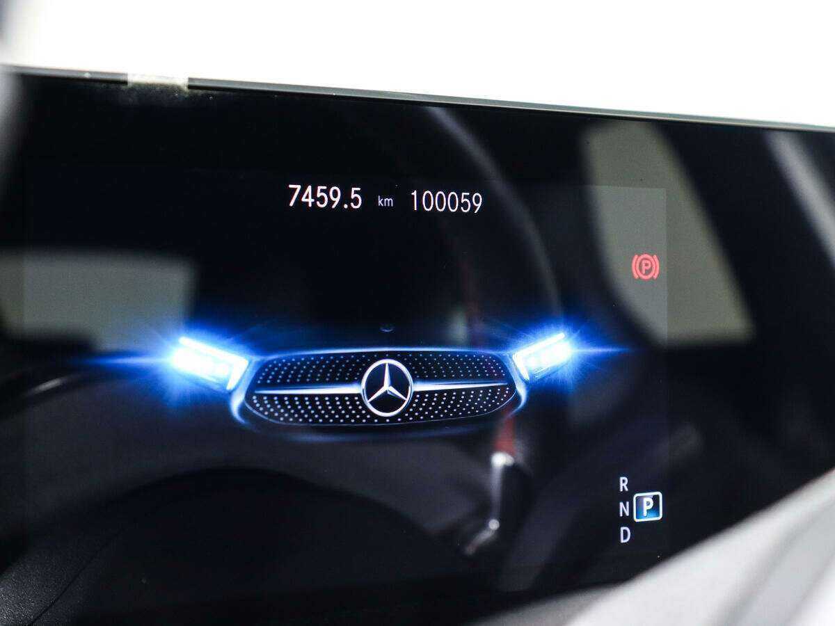 Mercedes-Benz A-Класс 200, 2020 Фото №11