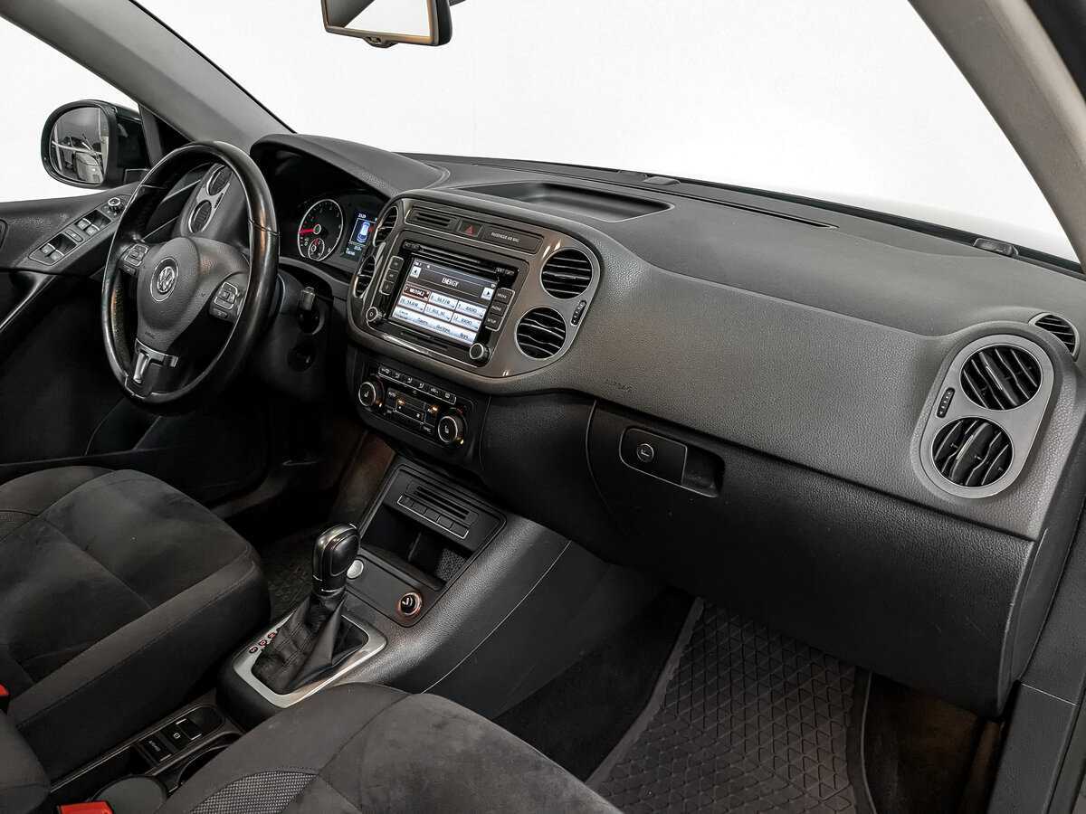 Volkswagen Tiguan, 2015 Фото №13
