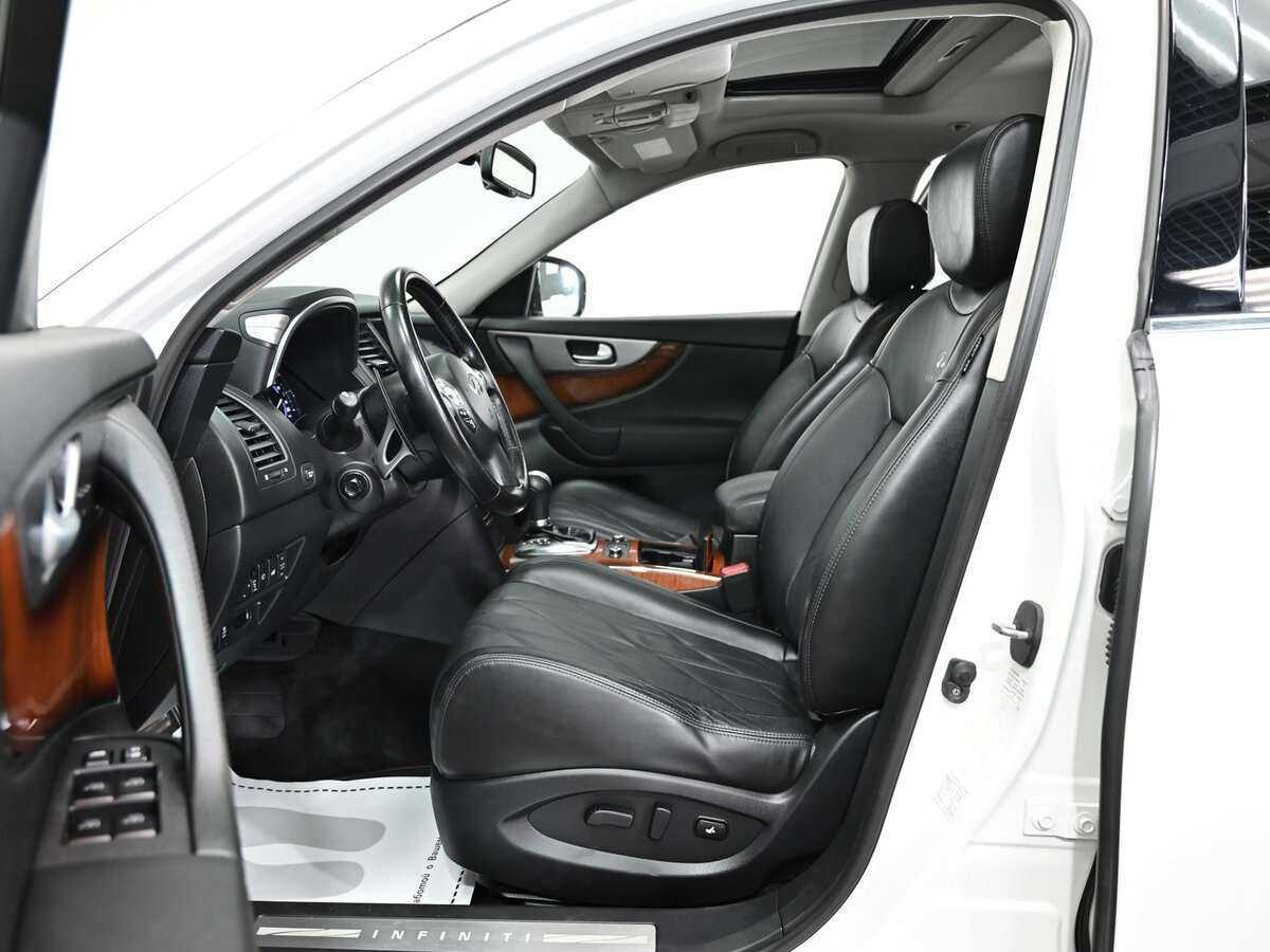Infiniti FX30d, 2012 Фото №8