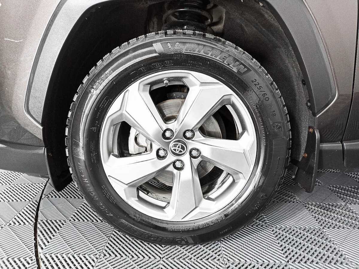 Toyota RAV4, 2019 Фото №16