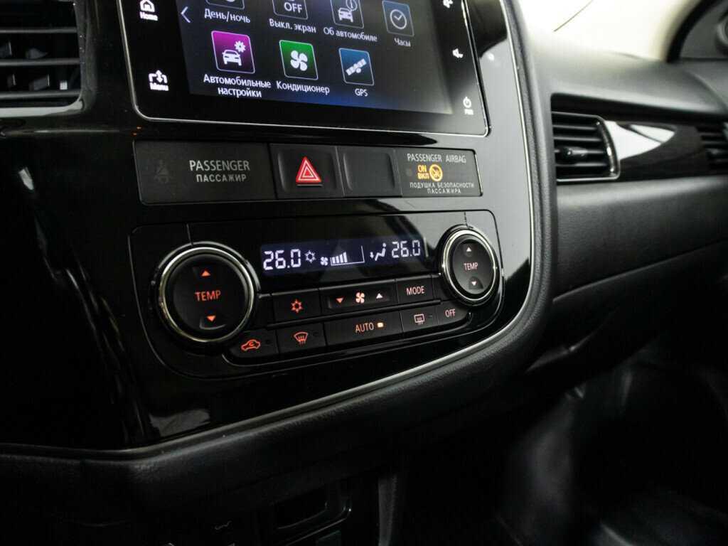 Mitsubishi Outlander, 2018 Фото №17