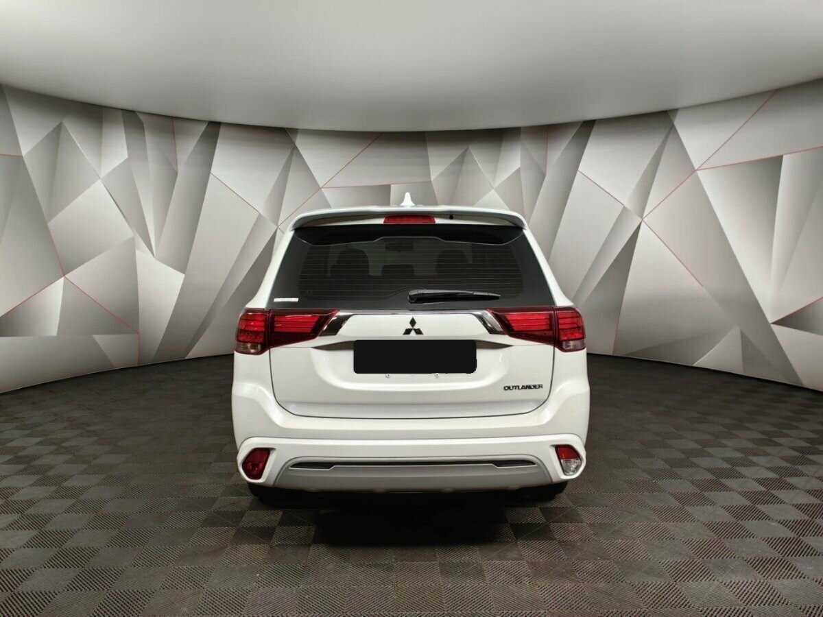 Mitsubishi Outlander, 2022 Фото №6