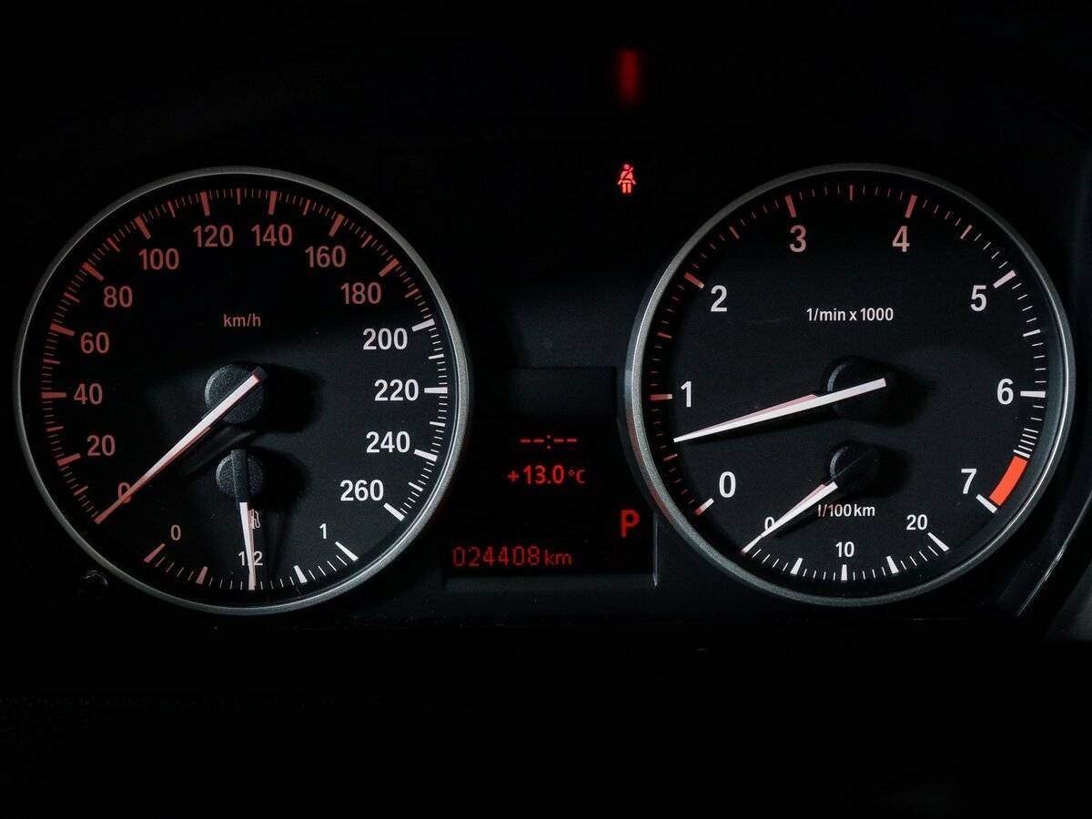 BMW X1 18i, 2014 Фото №8