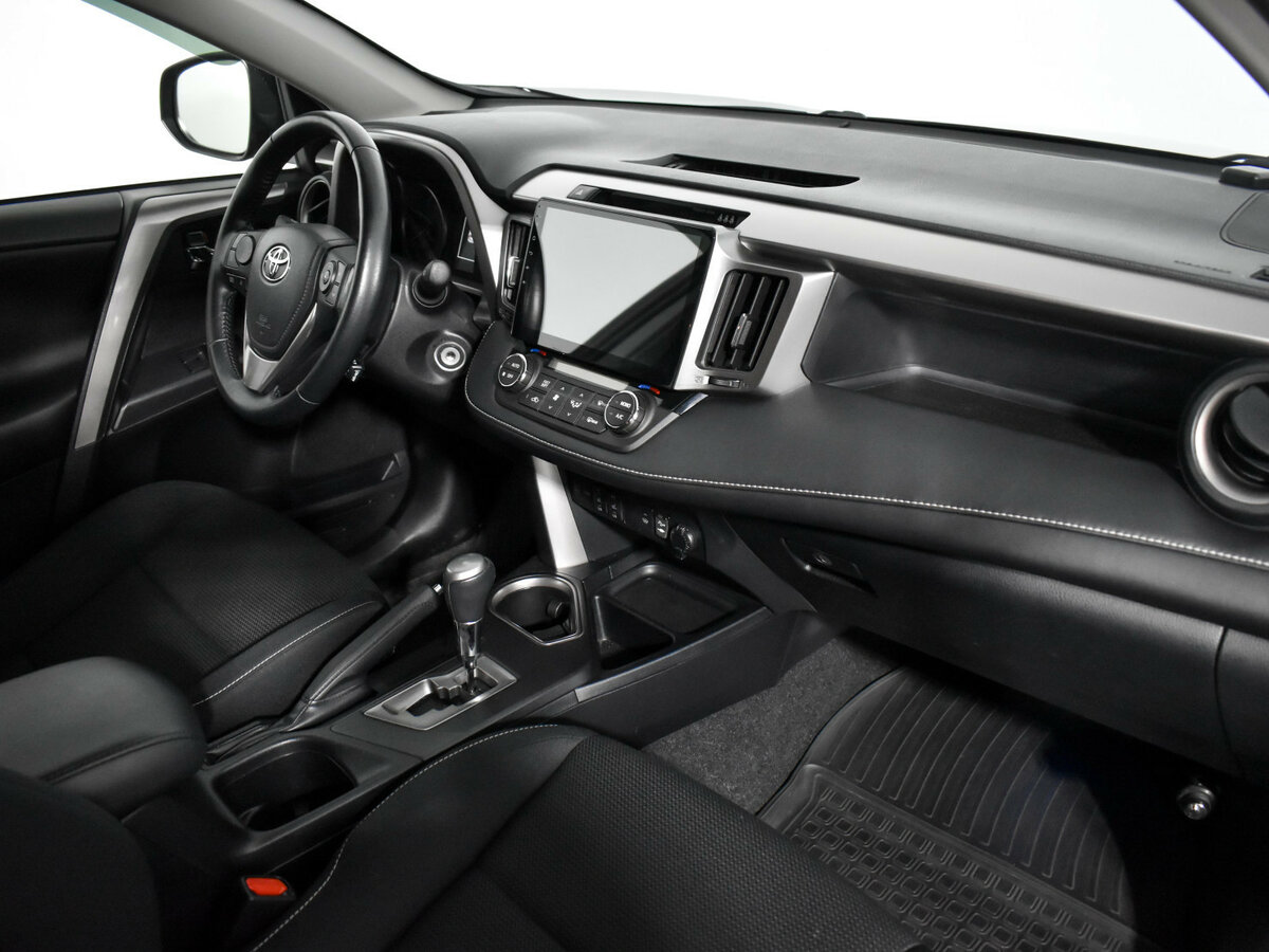 Toyota RAV4 IV (XA40) Рестайлинг, 2016 Фото №13