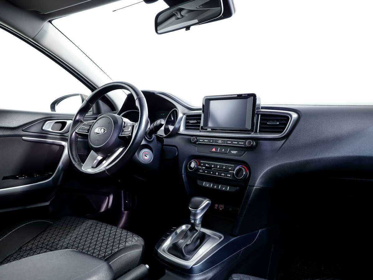 Kia Ceed, 2018 Фото №8