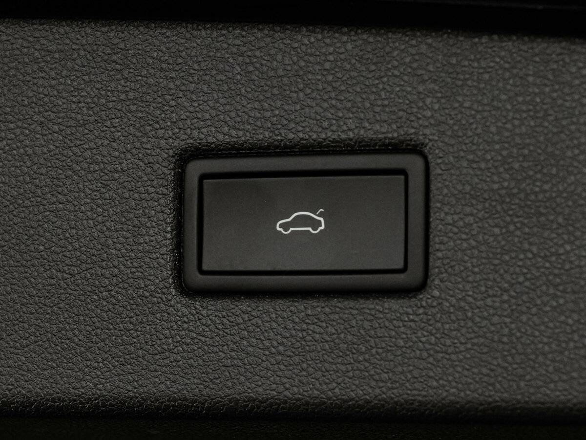 Volkswagen Tiguan, 2018 Фото №20