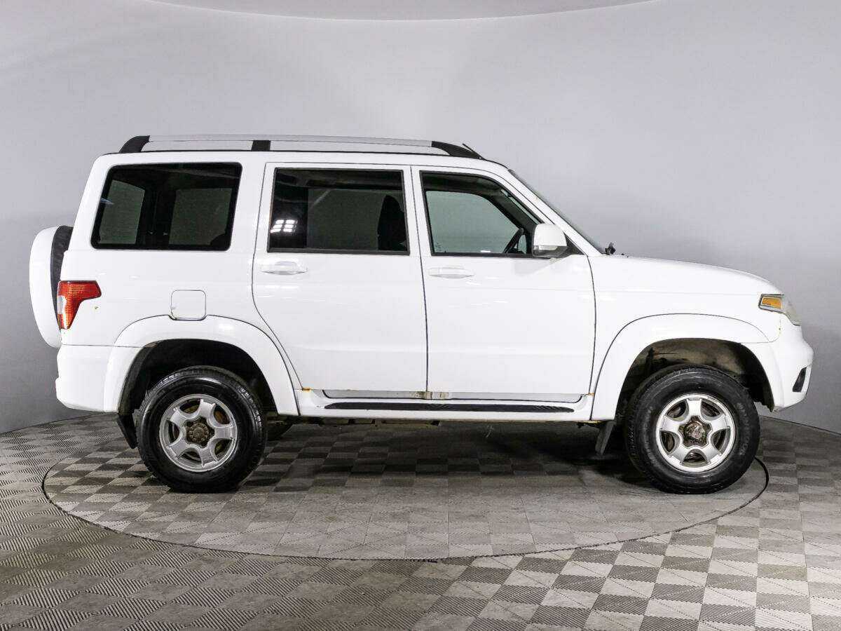 УАЗ Patriot, 2018 Фото №4