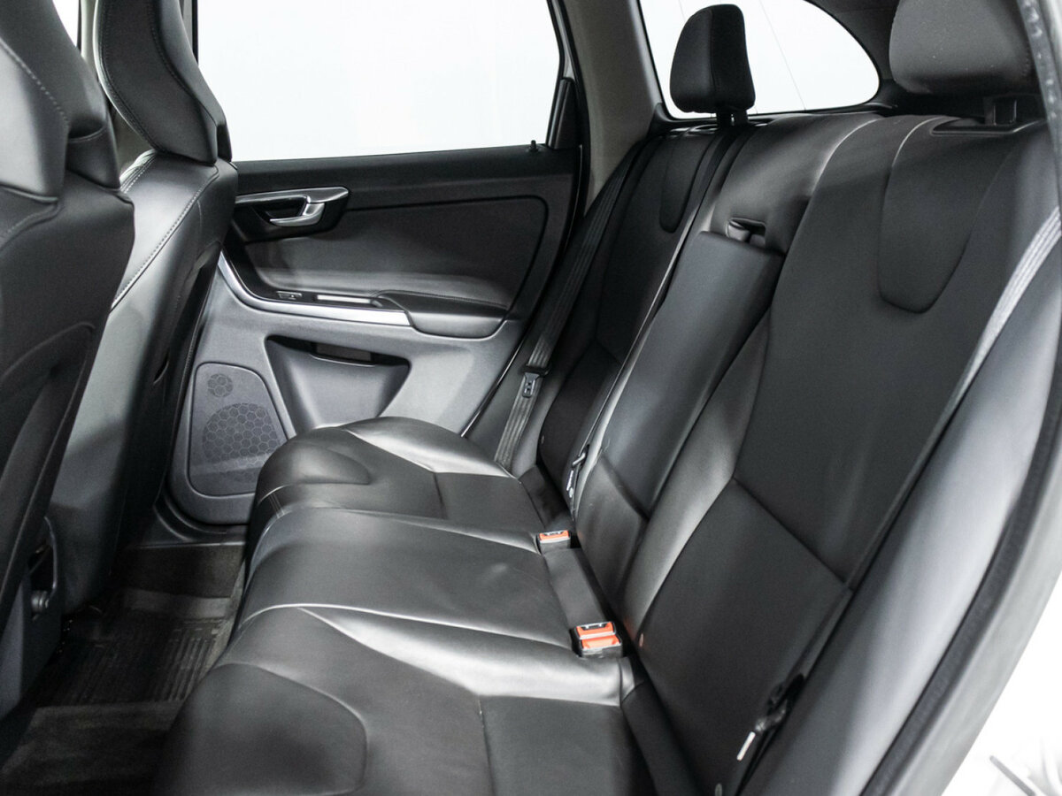 Volvo XC60 I Рестайлинг, 2014 Фото №8