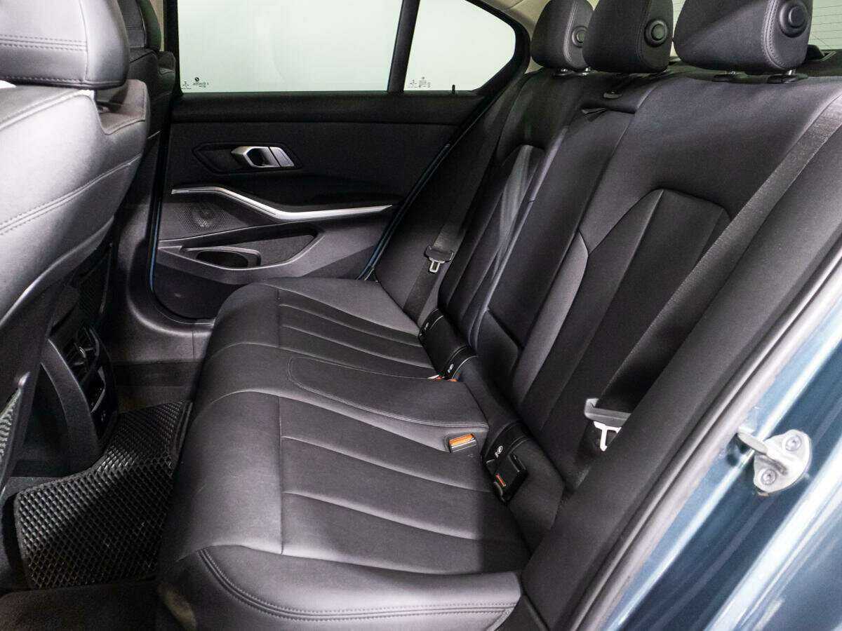BMW 3 серии 318d, 2020 Фото №10
